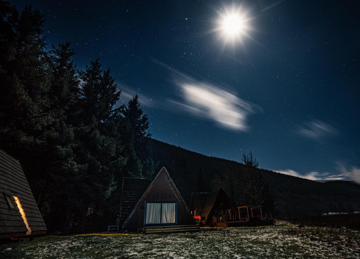 The Triangle Lodge Инвъргари Екстериор снимка