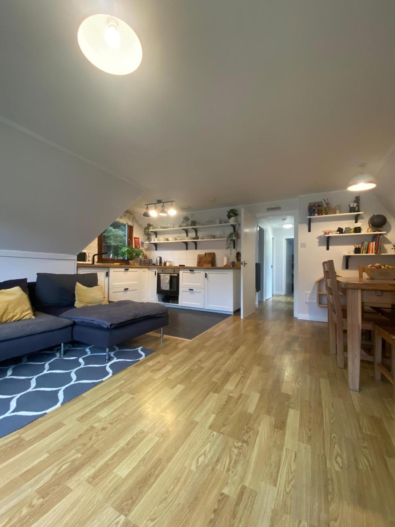 The Triangle Lodge Инвъргари Екстериор снимка